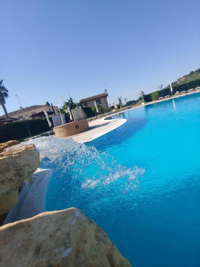 Tenuta Bellaprima Caltagirone Niscemi Exteriör bild