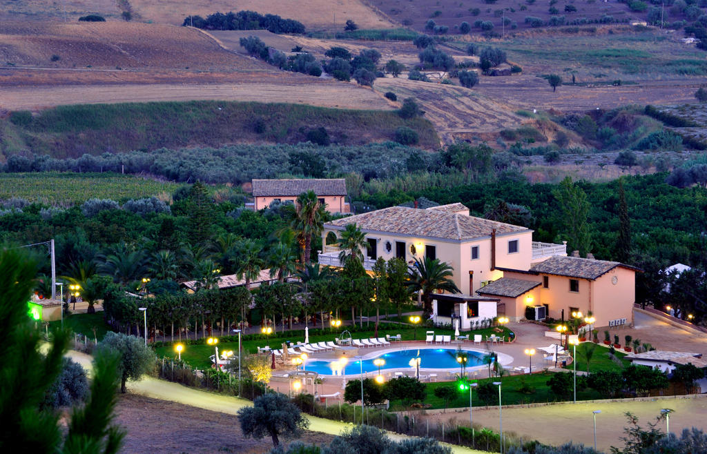 Tenuta Bellaprima Caltagirone Niscemi Exteriör bild