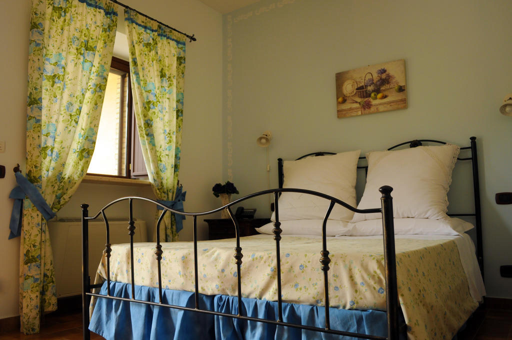 Tenuta Bellaprima Caltagirone Niscemi Rum bild